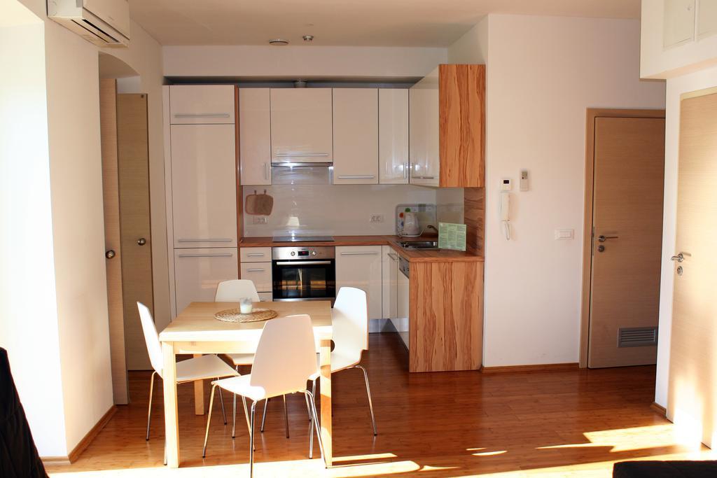 Park Apartments Izola Exterior foto