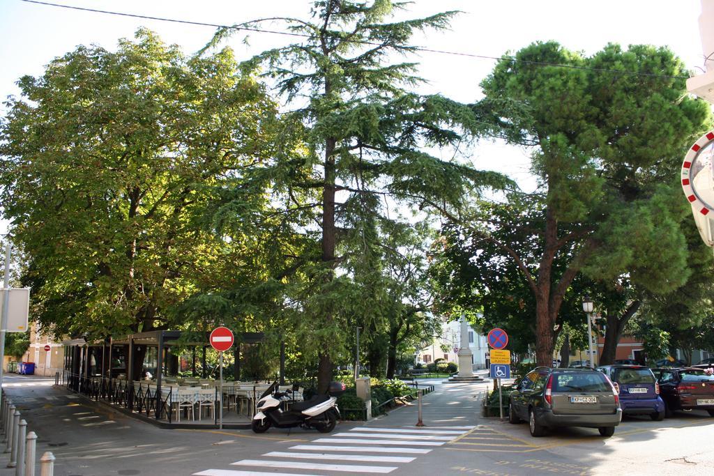Park Apartments Izola Exterior foto